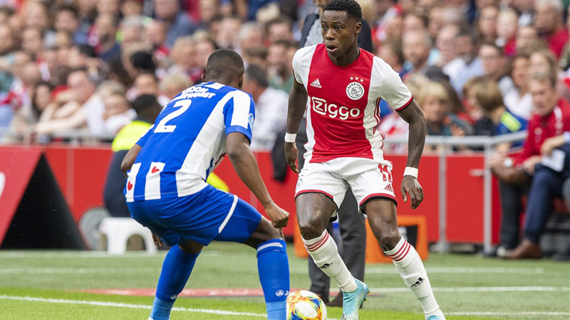 met-ruime-winst-op-heerenveen-richting-champions-league-1