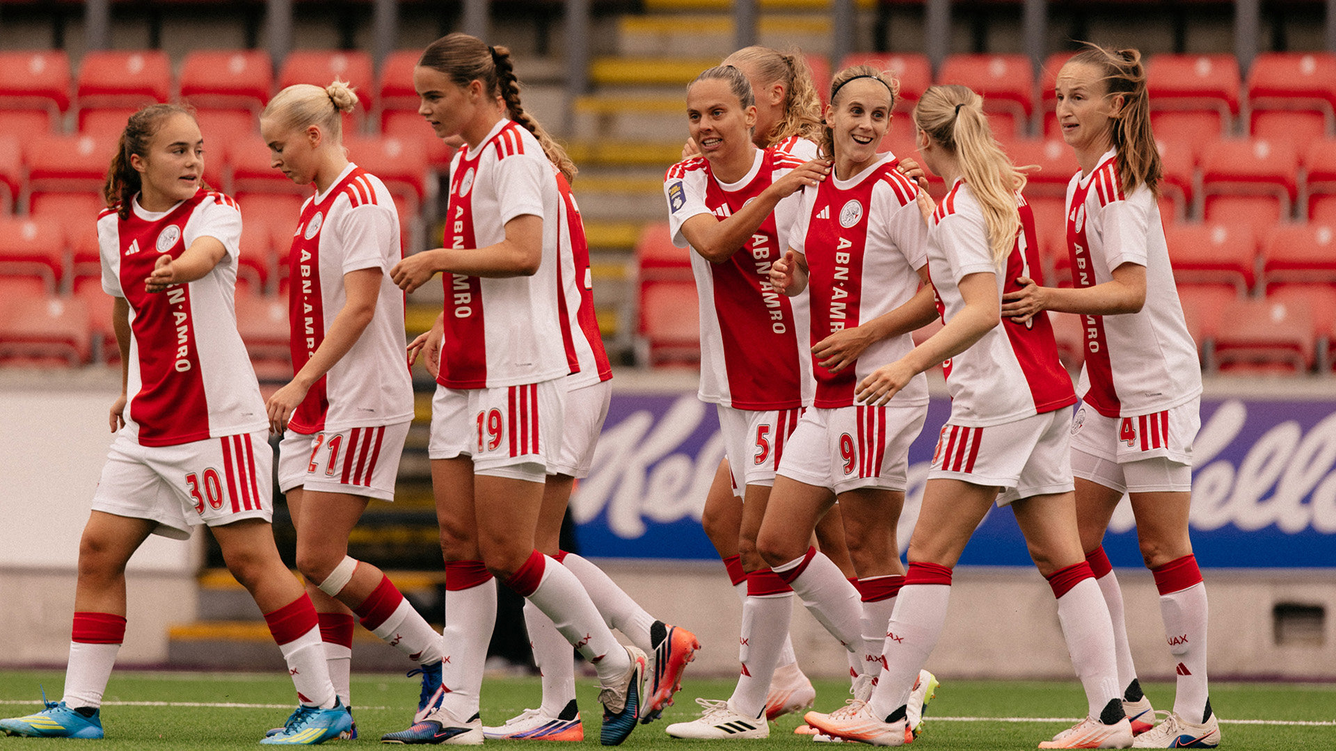 Ajax Vrouwen Jujichen Groep II 1920