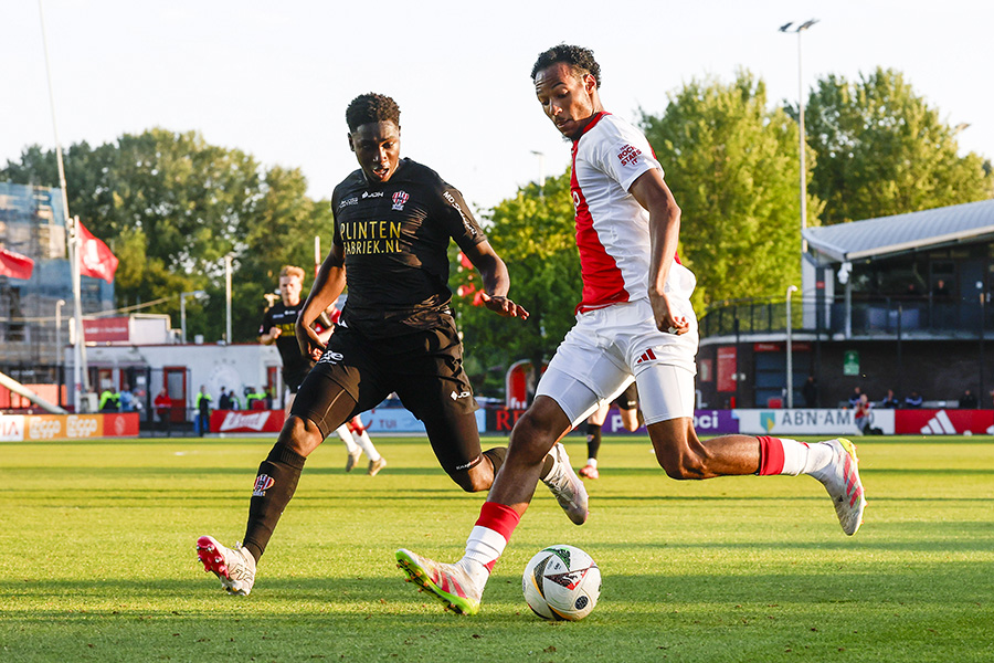 Jong Ajax Top Oss 4
