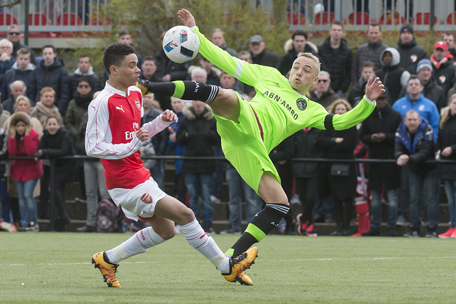 Ajax 6