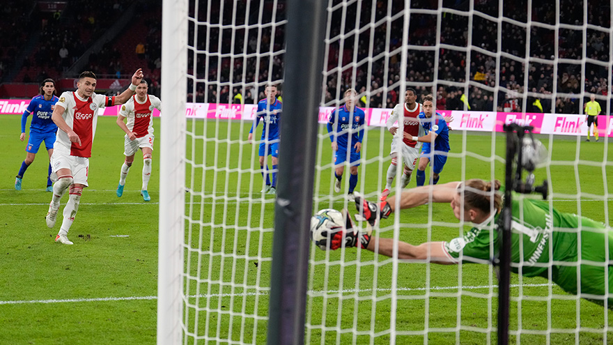 Ajax Twente Unnerstal Keert Strafschop 880