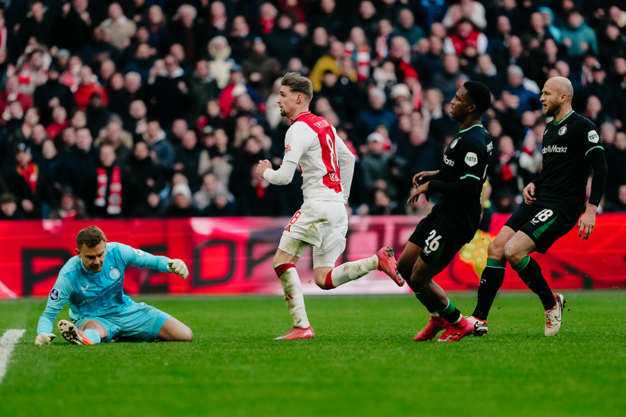 Klassieker Historisch Taylor 900