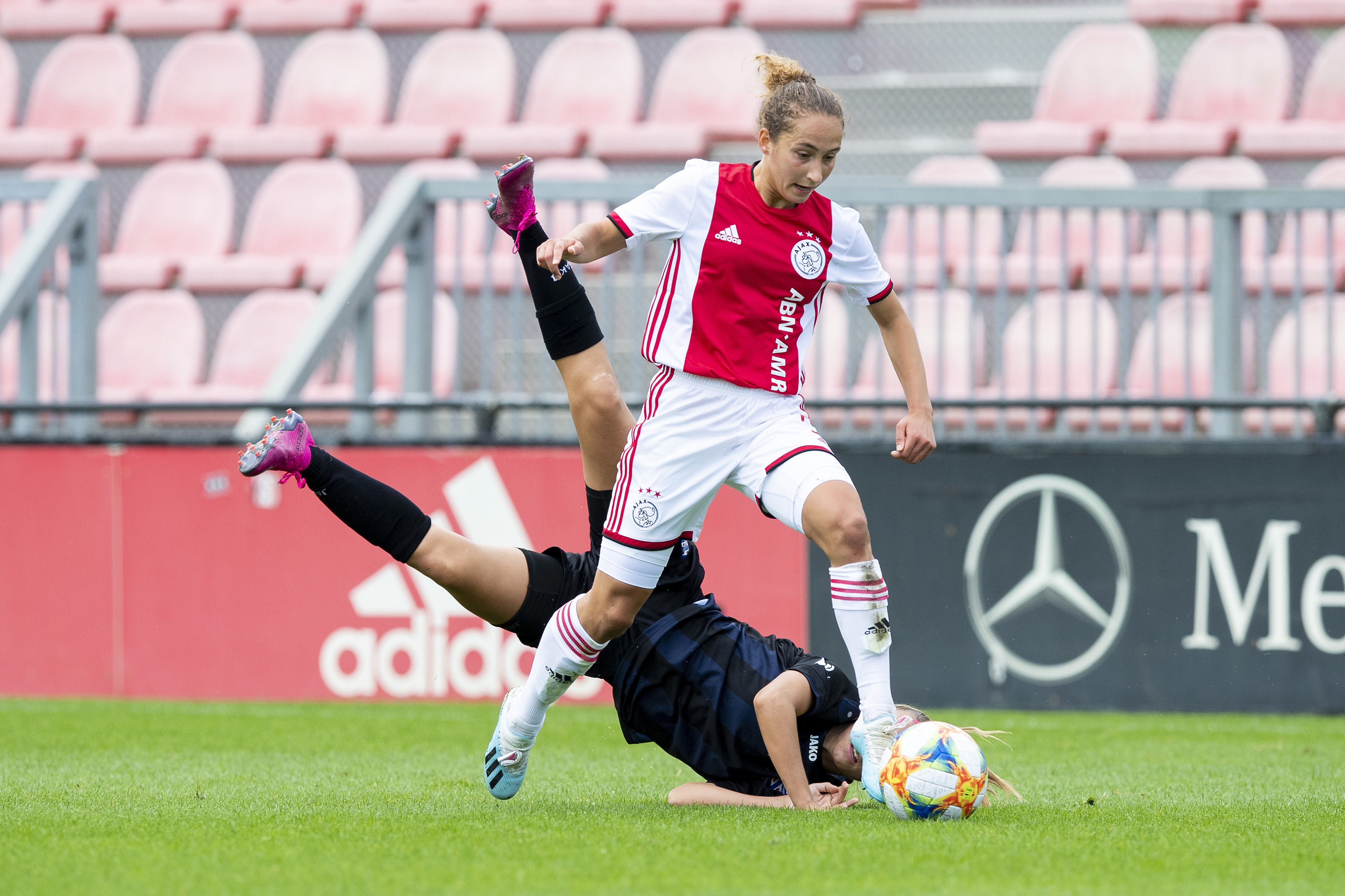 interlands-welke-ajax-vrouwen-komen-in-actie-7