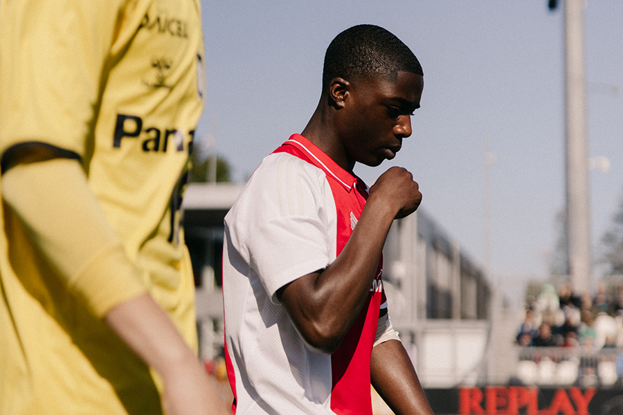 1 Ajax Gamba 900