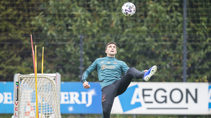 fotos-ajacieden-hervatten-training-in-drietallen-17