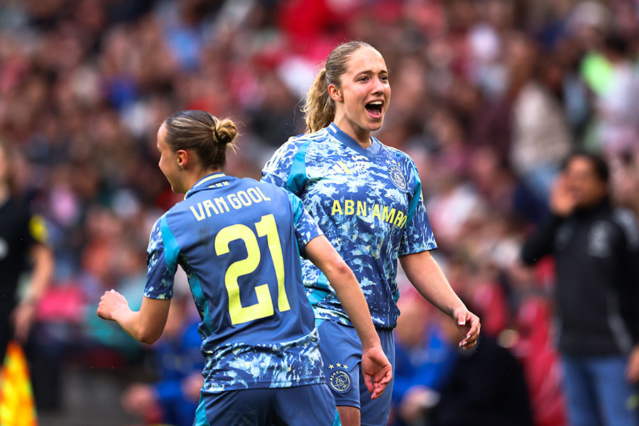 PSV Ajax Vr 16