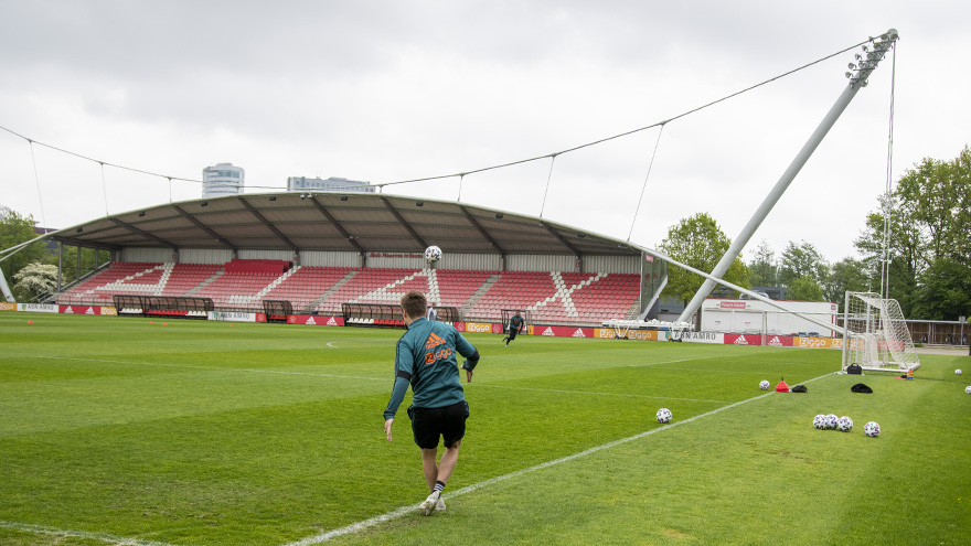 fotos-ajacieden-hervatten-training-in-drietallen-35