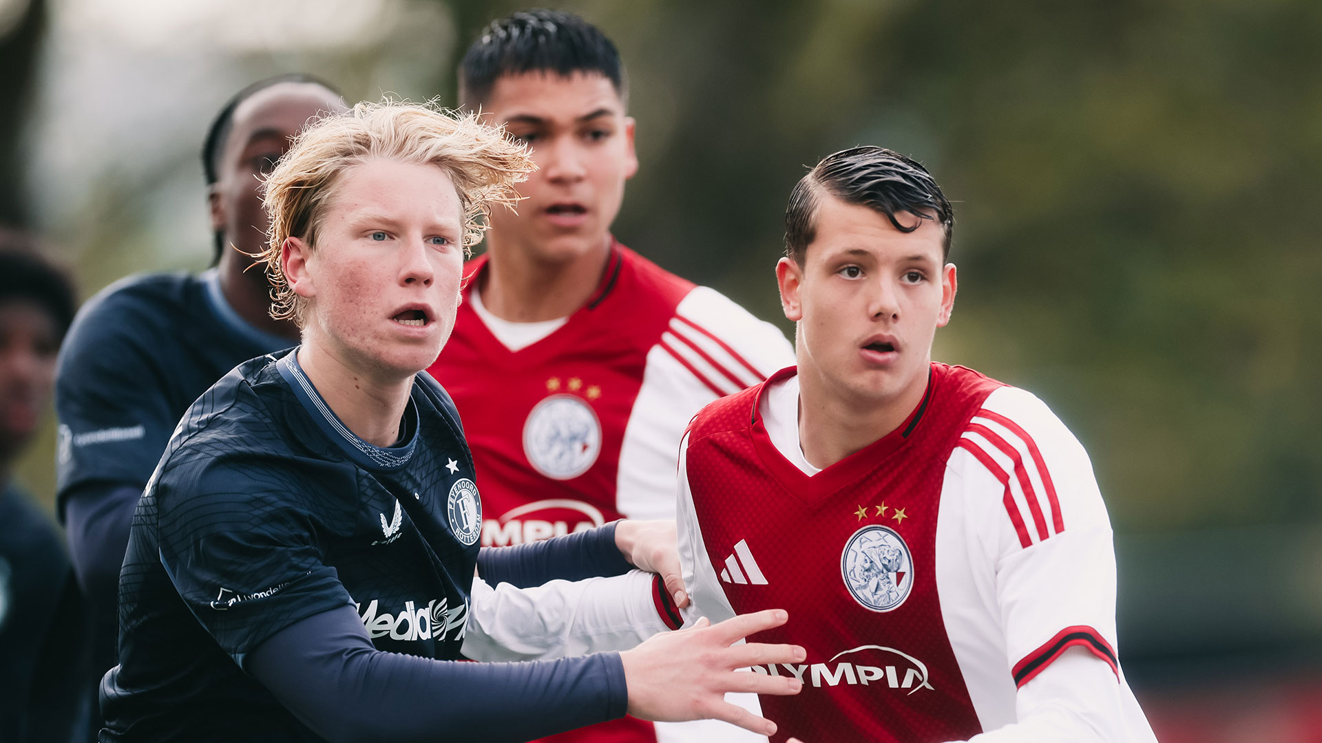 Jeugd Header Duel 1920