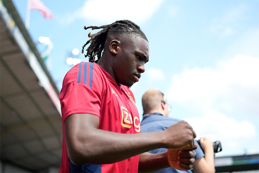 Bassey Warming Up 900