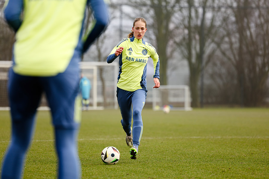 Training Ajax Vrouwen 2