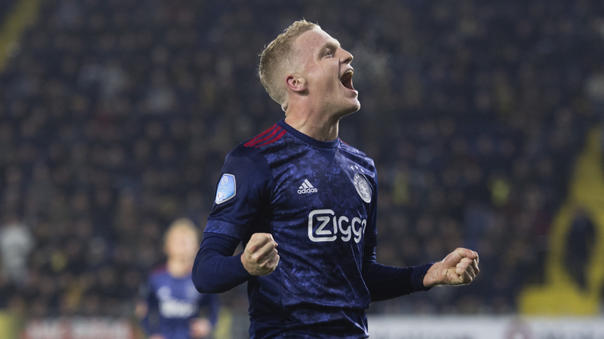 preview-ajax-voor-50e-keer-op-bezoek-bij-nac-1