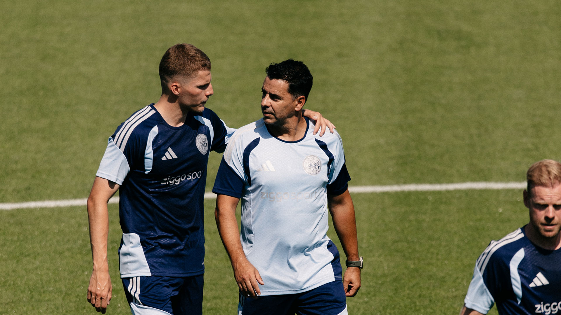 Exclusief: Ajax opent deuren bij start Míchel Sánchez