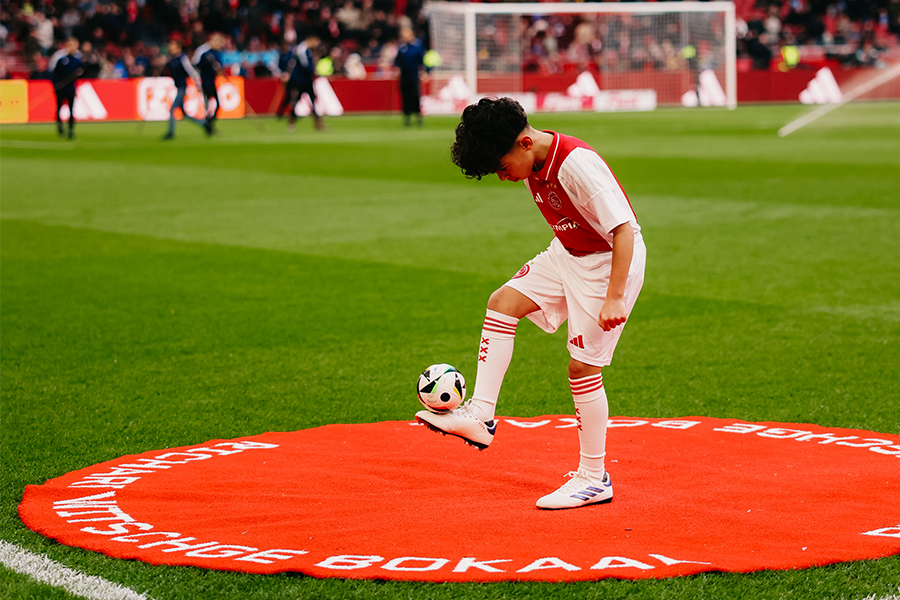 Richardwitschgebokaalhooghouden