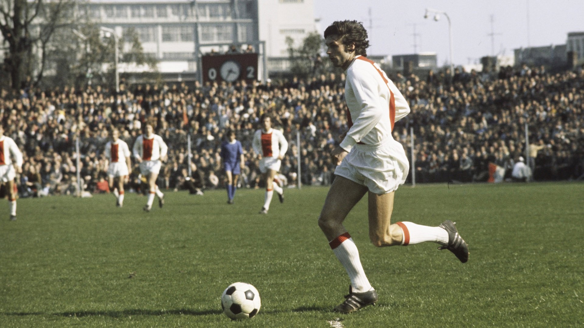 Wim Suurbier Moderne Verdediger En Iconische Ajacied Wim Suurbier Moderne Verdediger En Iconische Ajacied