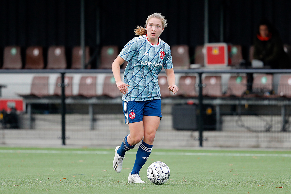 Jonna Van De Velde100 20