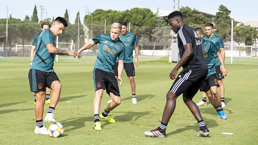 liveblog-valencia-ajax-terug-op-nederlandse-bodem-6