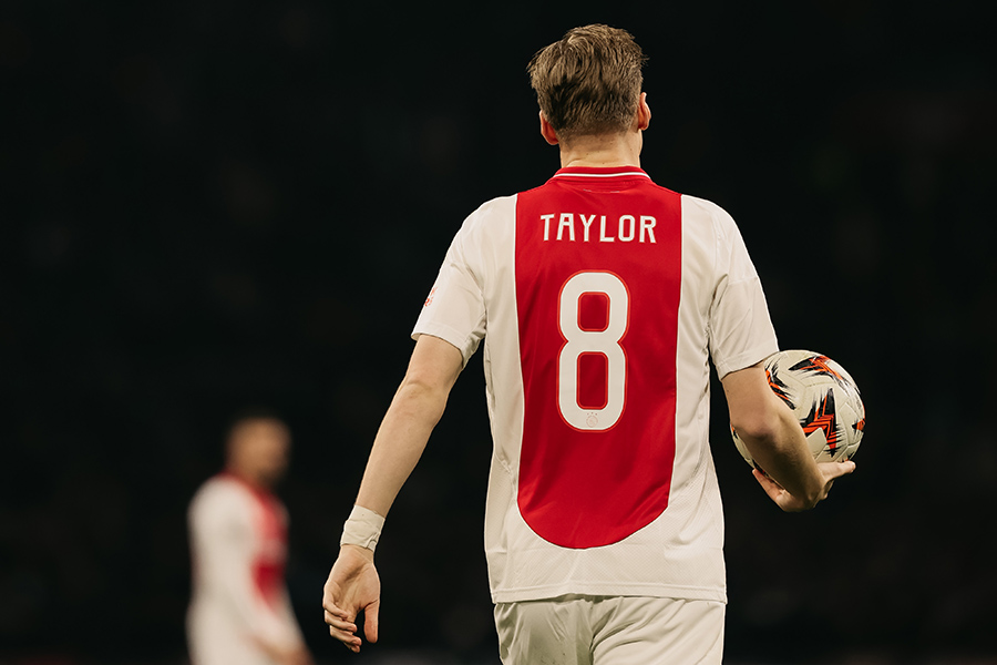 2Taylor Bal