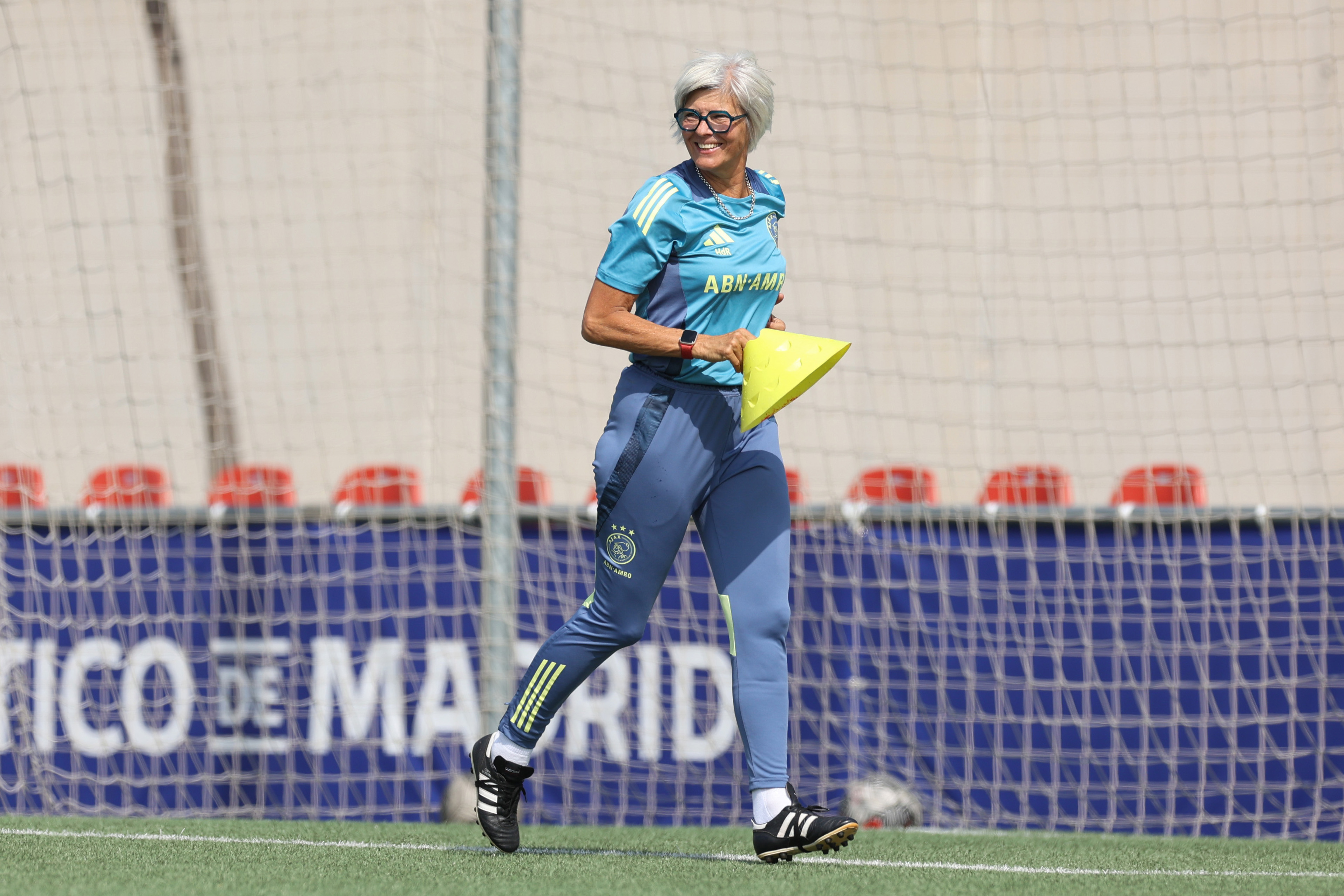 Ajaxvrouwen De Reus Madrid