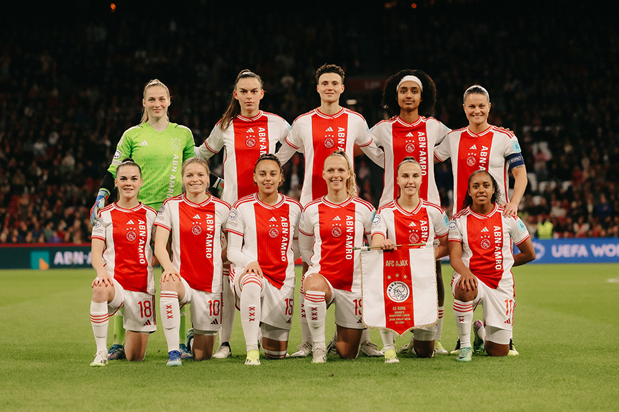 Teamfoto 900