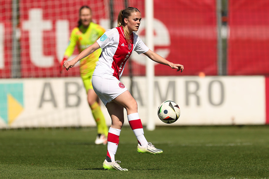 Ajax VR Telstar 16