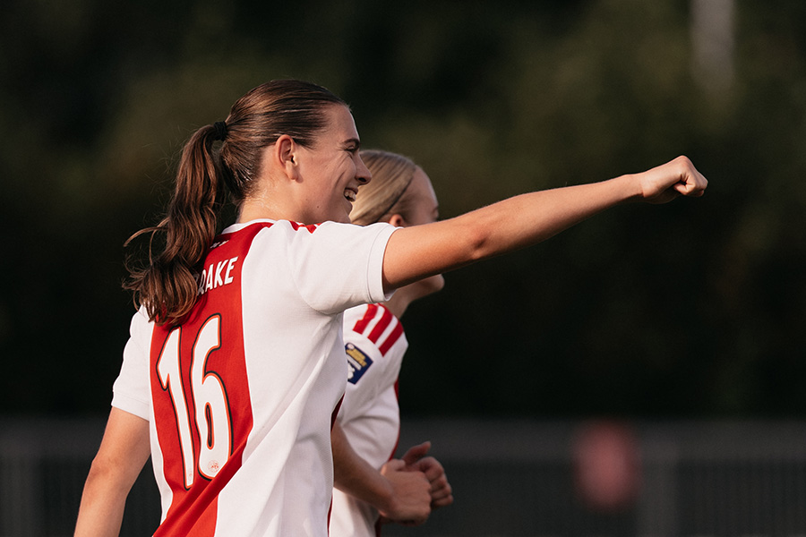 Ajaado Vrouwen7