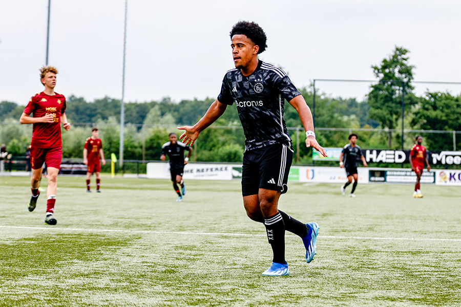 Ajax Metz 2