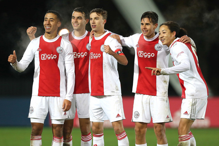 vooroordeel musicus Onderbreking Verslag Jong Ajax - Roda JC: 2-1