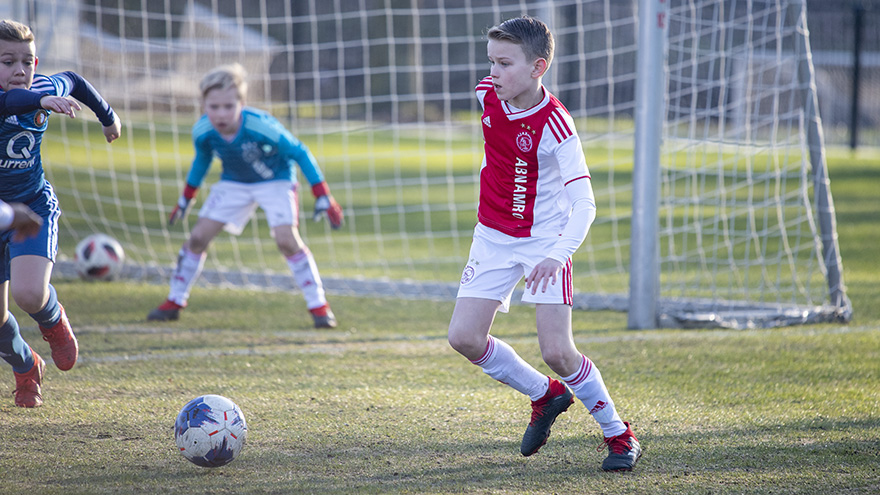 toekomst-alert-ruime-zege-in-klassieker-en-winst-voor-ajax-o19--13