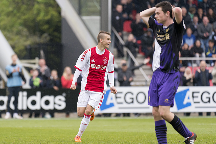 Ajax 4