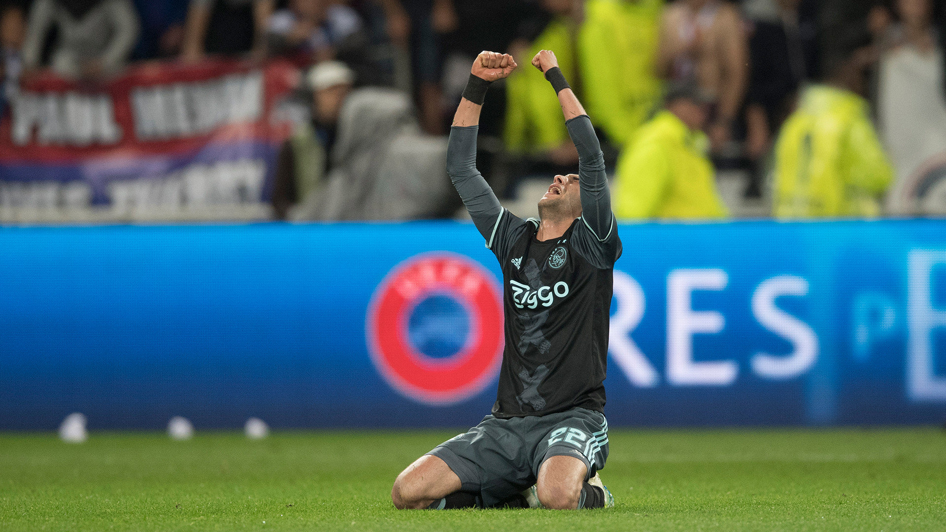 On This Day Ajax Plaatst Zich Voor Finale UEFA Europa League Thumbnail 1