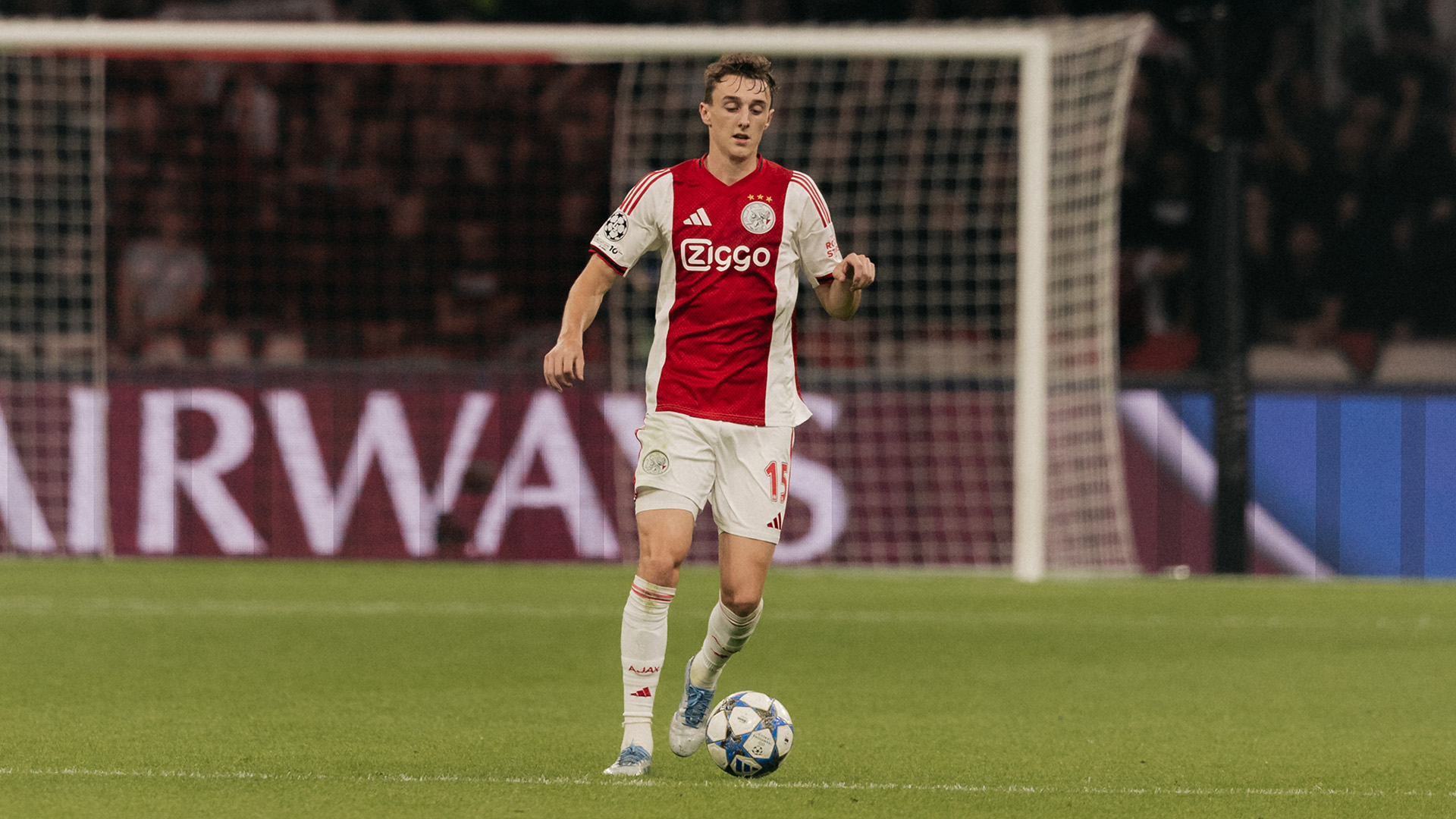 Luister naar Villarreal - Ajax via Ajax Radio