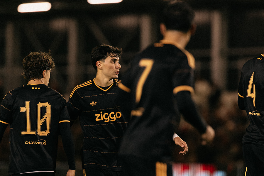 Spinajongajax