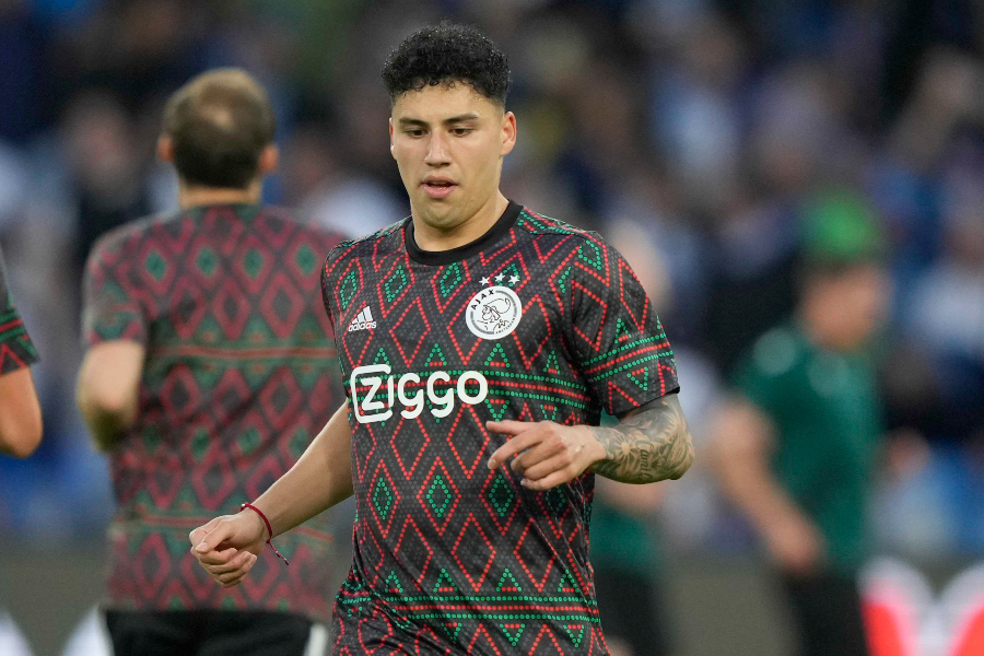 Sanchez Warmingup 900