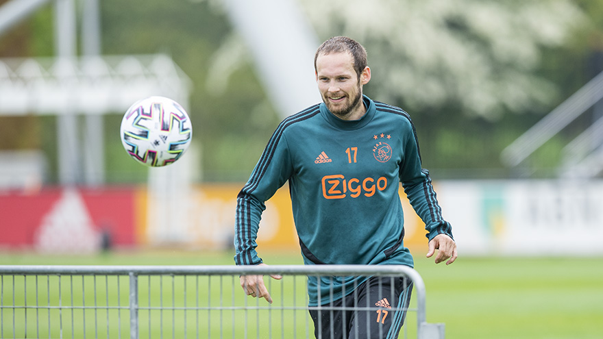 fotos-ajacieden-hervatten-training-in-drietallen-8