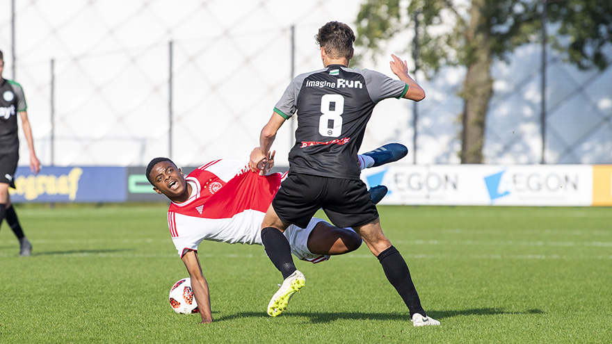 de-toekomst-o19-bijt-zich-stuk-op-fc-groningen-o16-ruim-langs-volendam-2