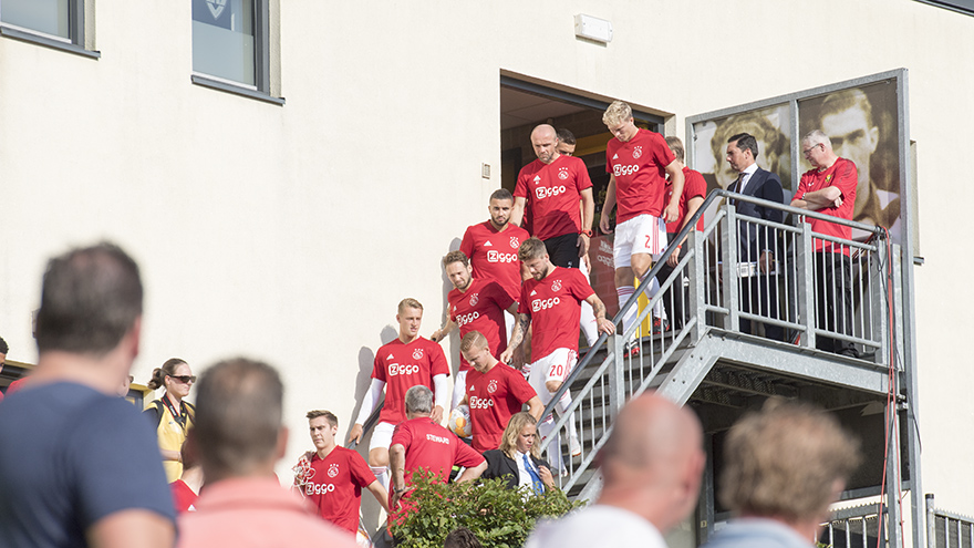 liveblog-tadic-bezorgt-stroperig-ajax-last-minute-zege-in-venlo-23