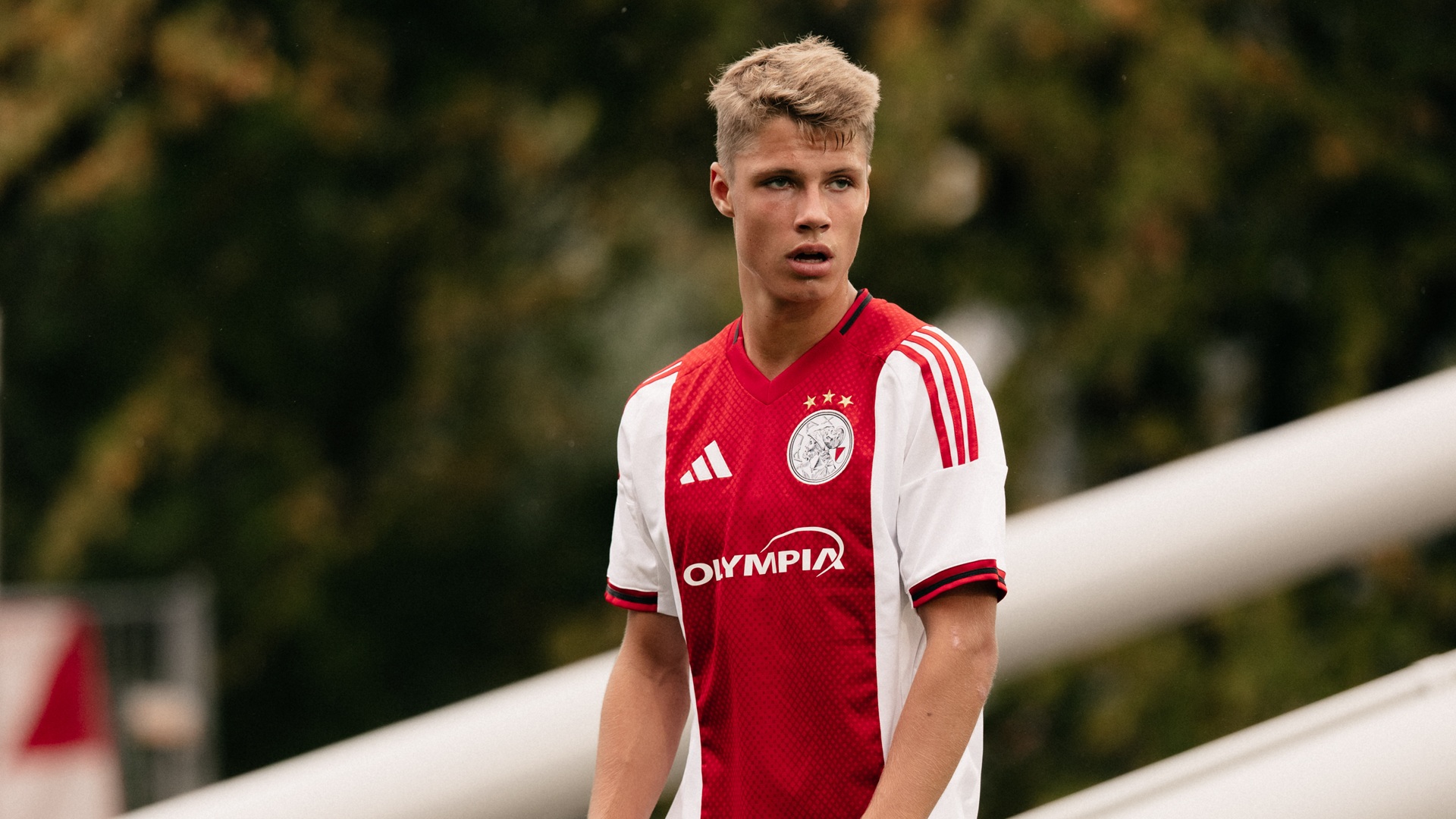 Jinsiy buzuq porno videolar Slipsdagi ayollar fotosuratlari