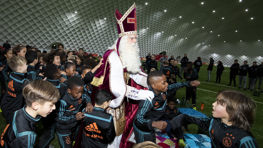 fotos-sinterklaas-bezoekt-de-toekomst-1