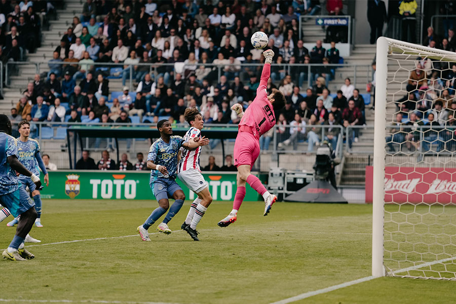 Ajax Doelpoging