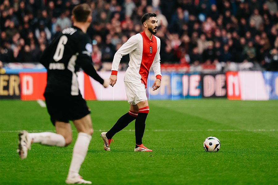 Sutaloverdedigingajaxaz