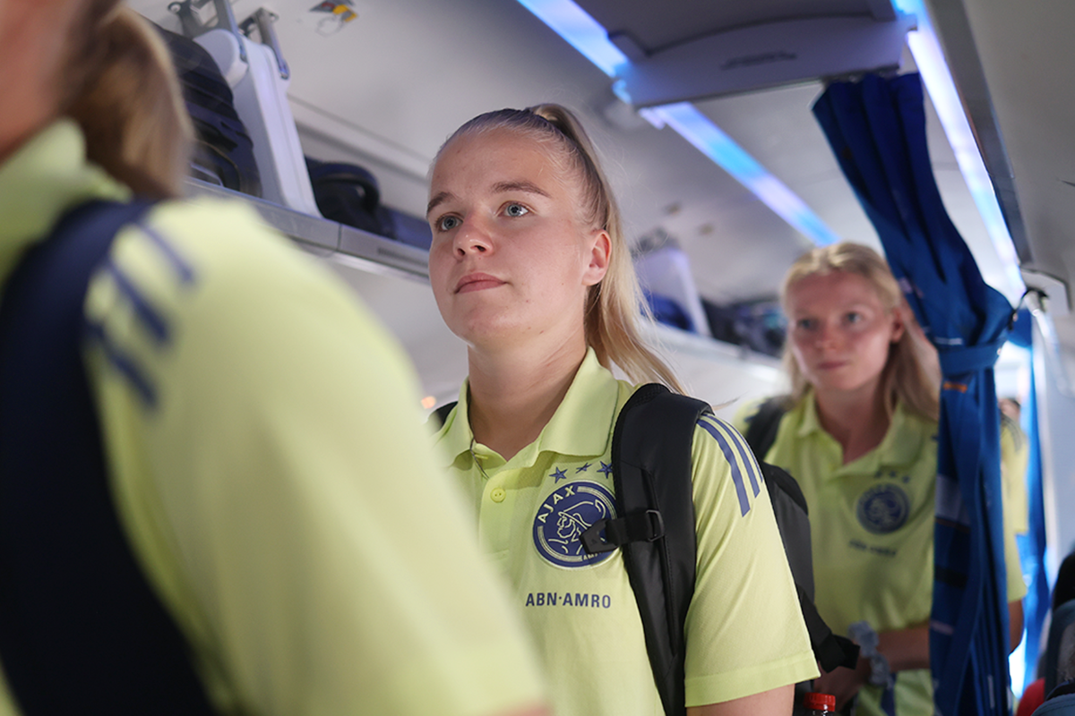 Nienhuis Vertrek UWCLR1