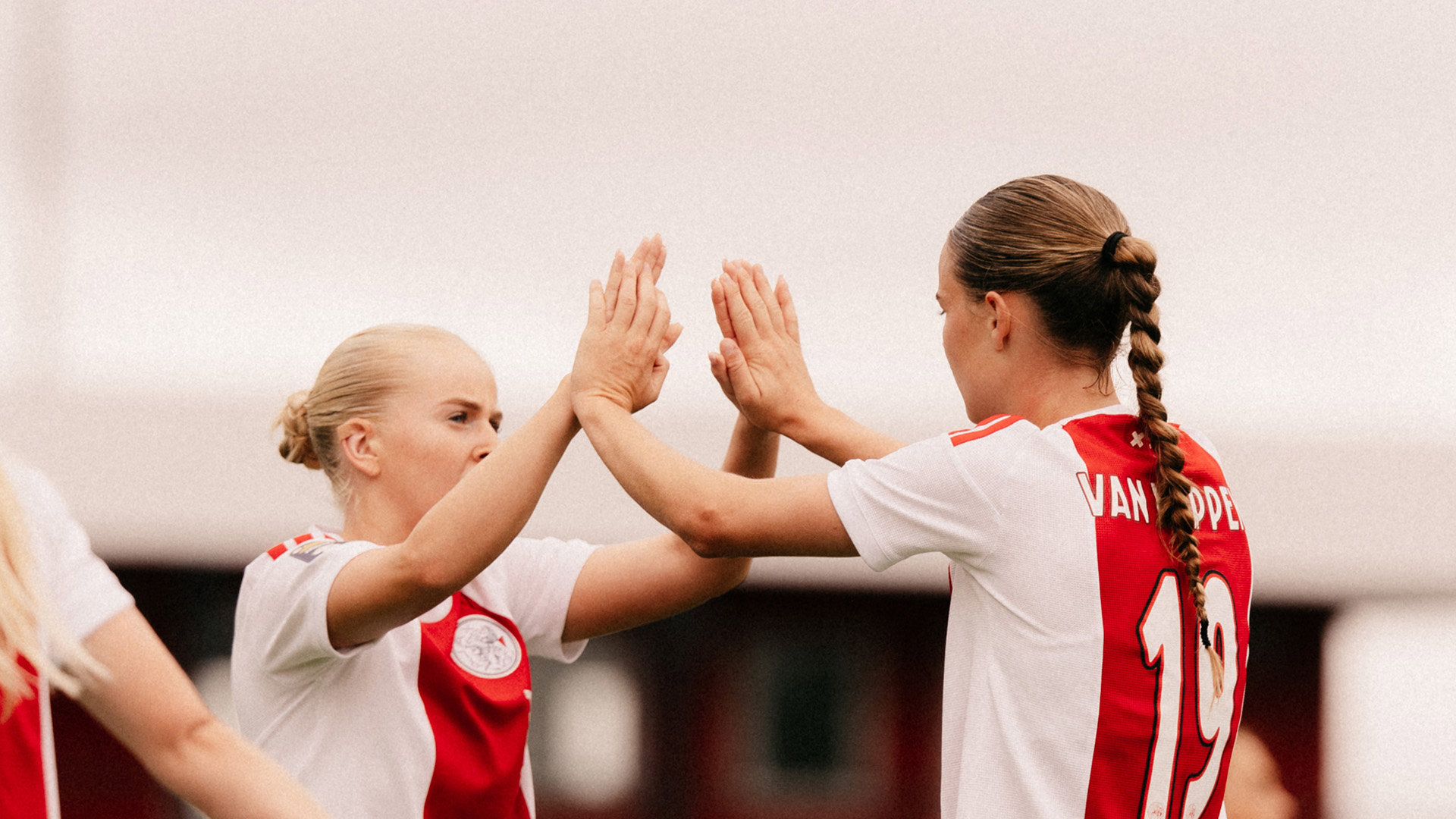 Ajax Vrouwen Juichen 3 1920