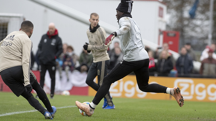 ajax-na-sfeervolle-open-training-klaar-voor-klassieker-9