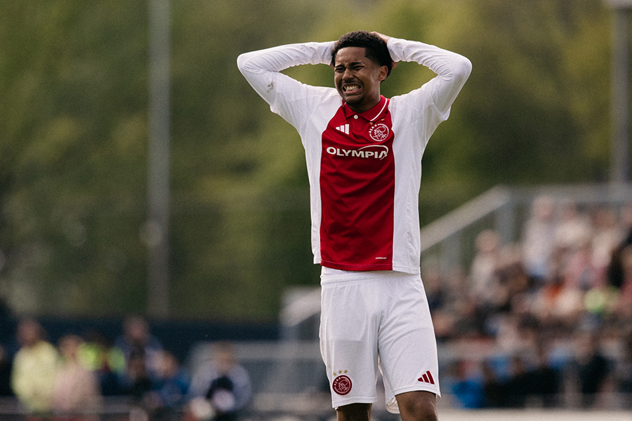 Ajax PSG 13