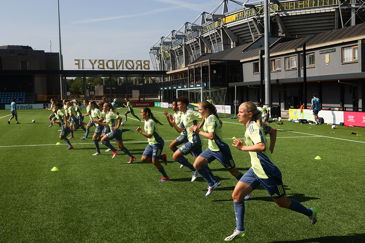 Warming Up Training UWCL R1