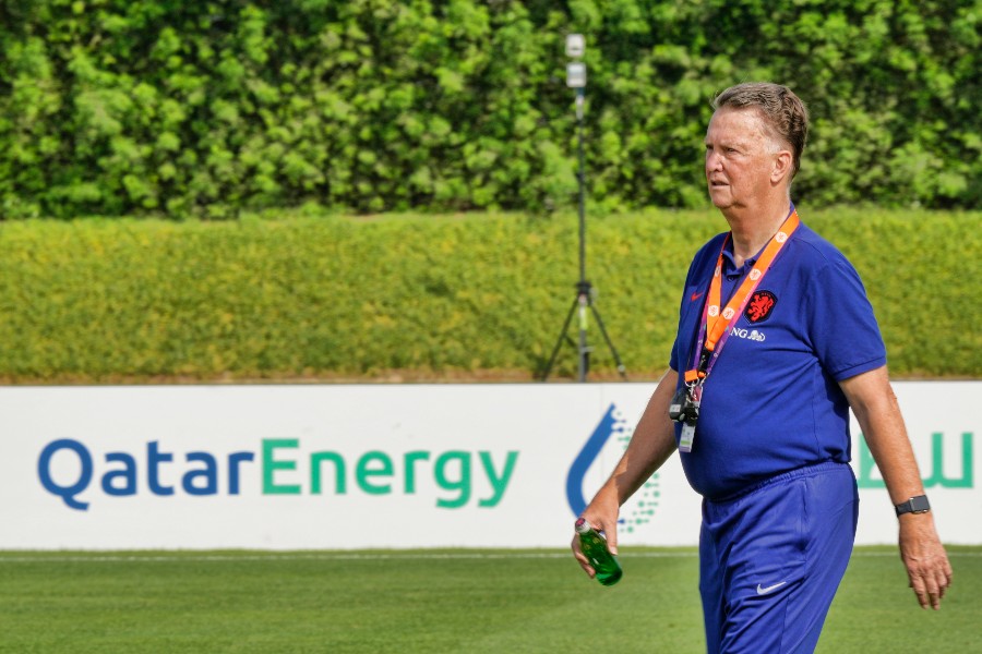 WK Van Gaal 900 Copyright Proshots 19413037