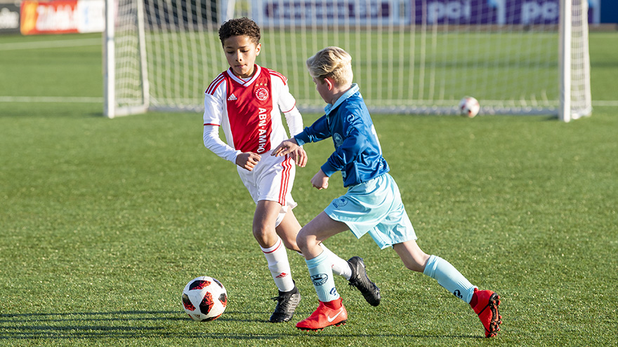 toekomst-alert-ruime-zege-in-klassieker-en-winst-voor-ajax-o19--26