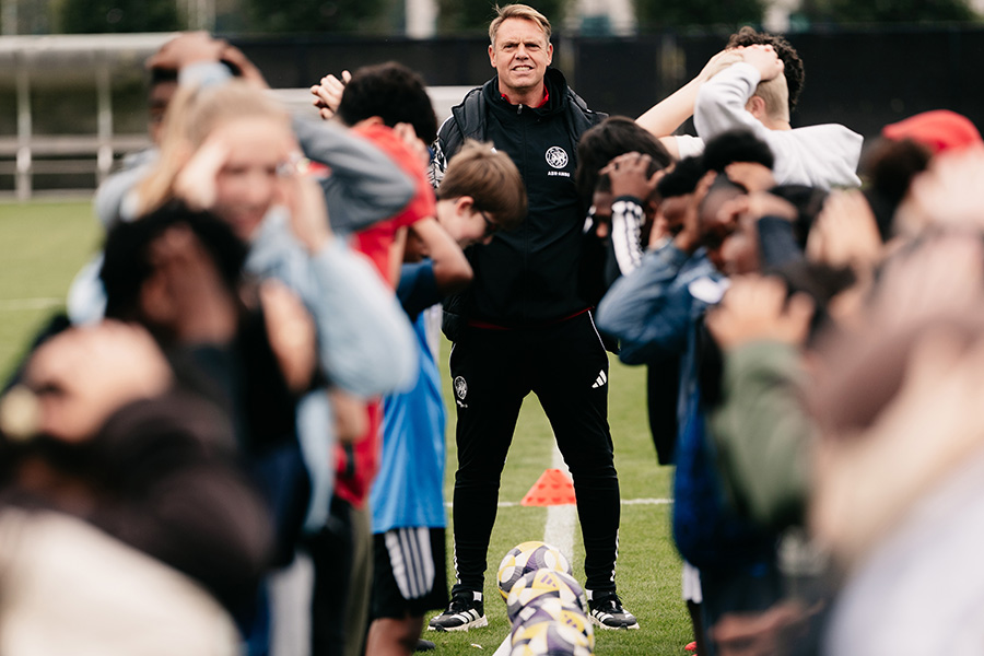 Ajax Foundation 900 33