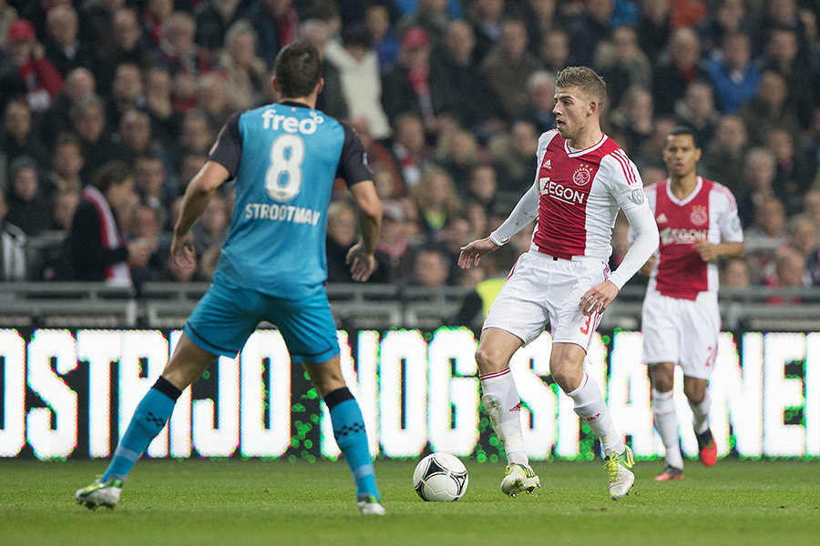 Ajax PSV Balans