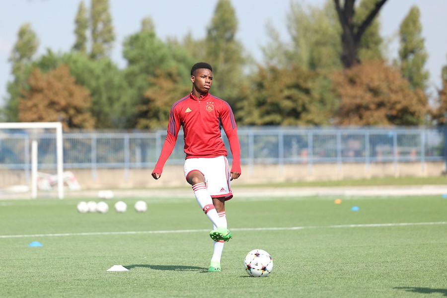 Ajax O18 Kleiner 900 HEUS0294 Kleiner